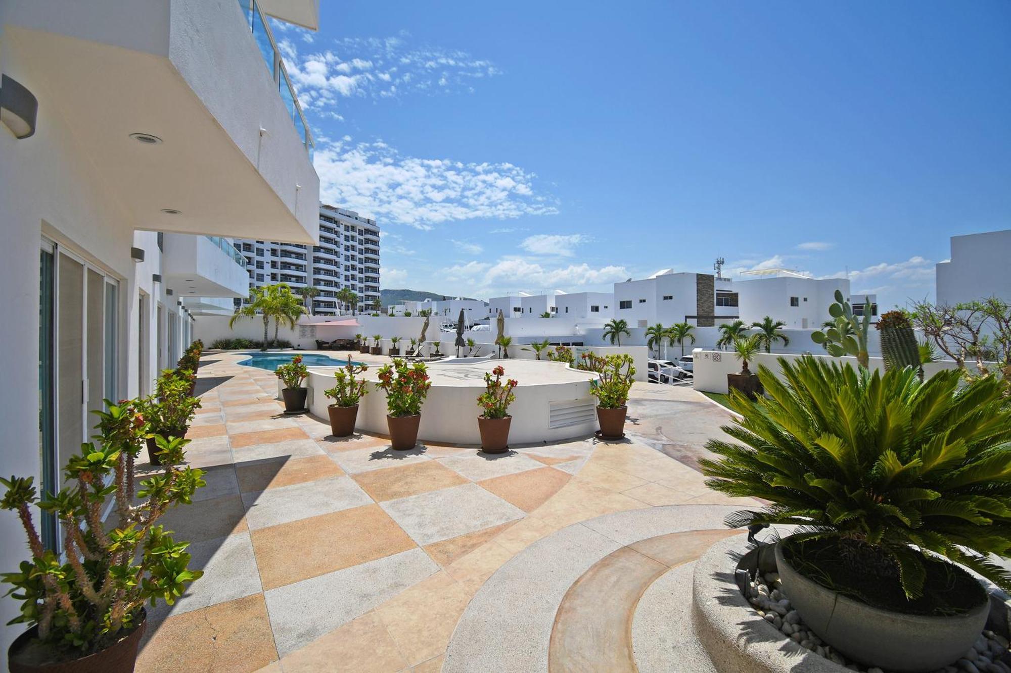 Oceanview Living Space & Balcony With Fiberoptic Wifi! La Paz Eksteriør billede